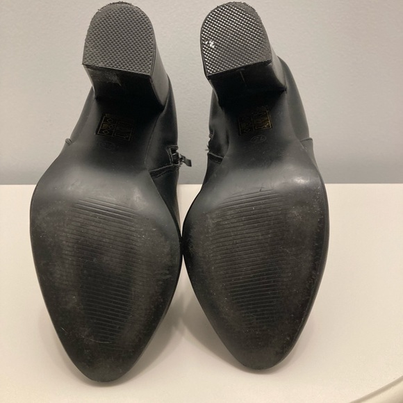 Black faux leather booties - Picture 3 of 4